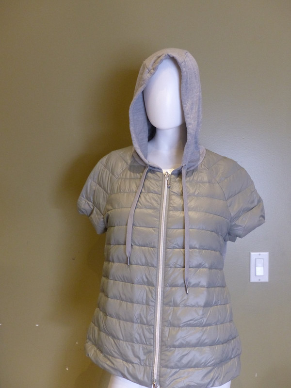 MY ANORAK QUILTED SHORT SLEEVE HOODIE DUCK DOWN WATER RESISTANCE CEMENT WOMENS L