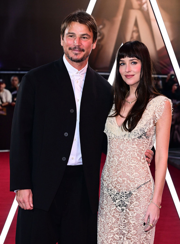 Dakota Johnson See Through To Unda Verity509