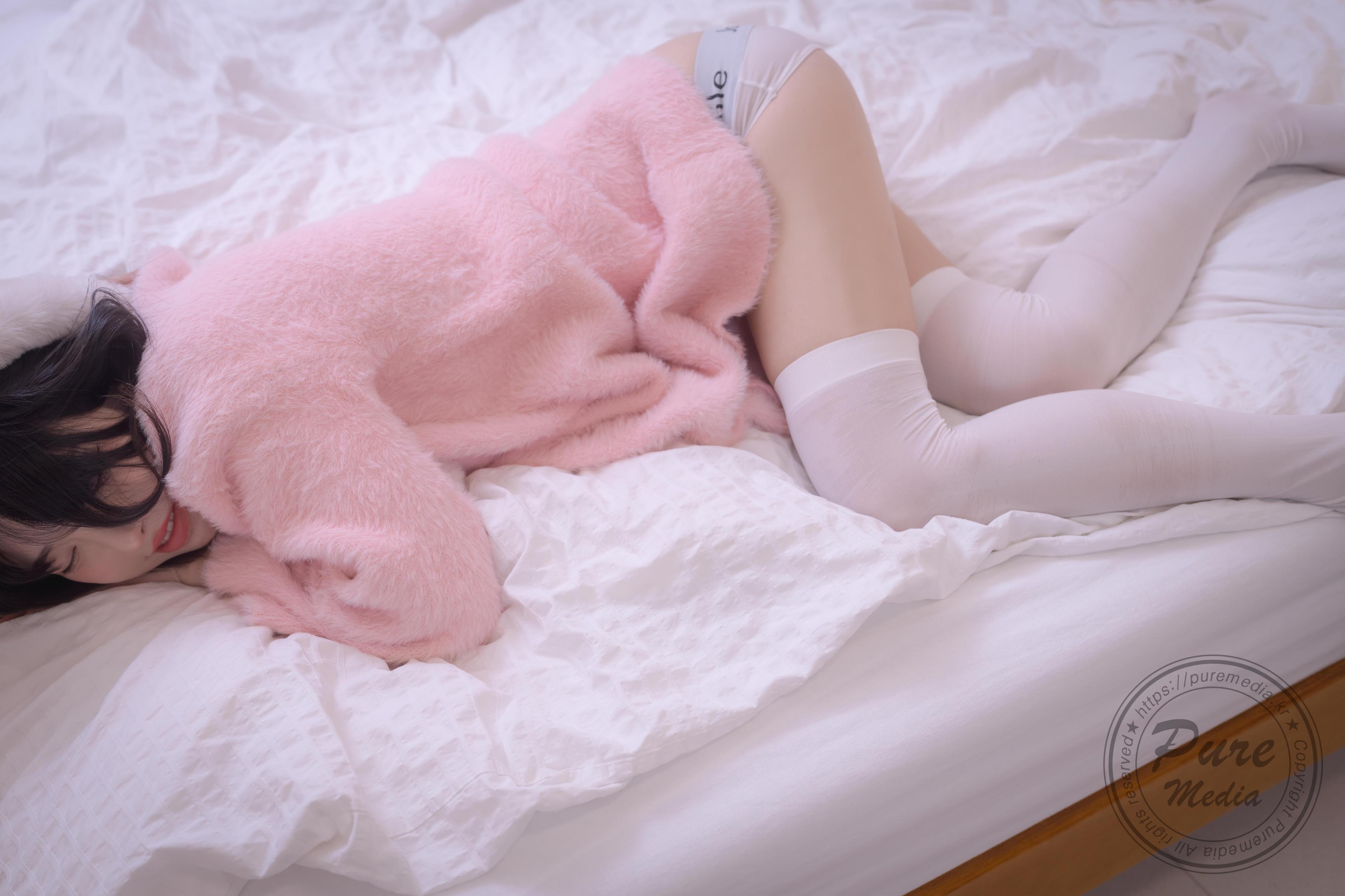 Jelly(젤리) NO.006 Pure Media Vol.266 - Cutie rabbit & Pink hole 49