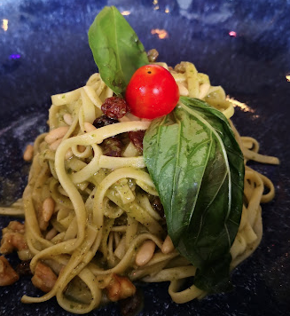 Fetuccine Con Pesto Y Nuez
