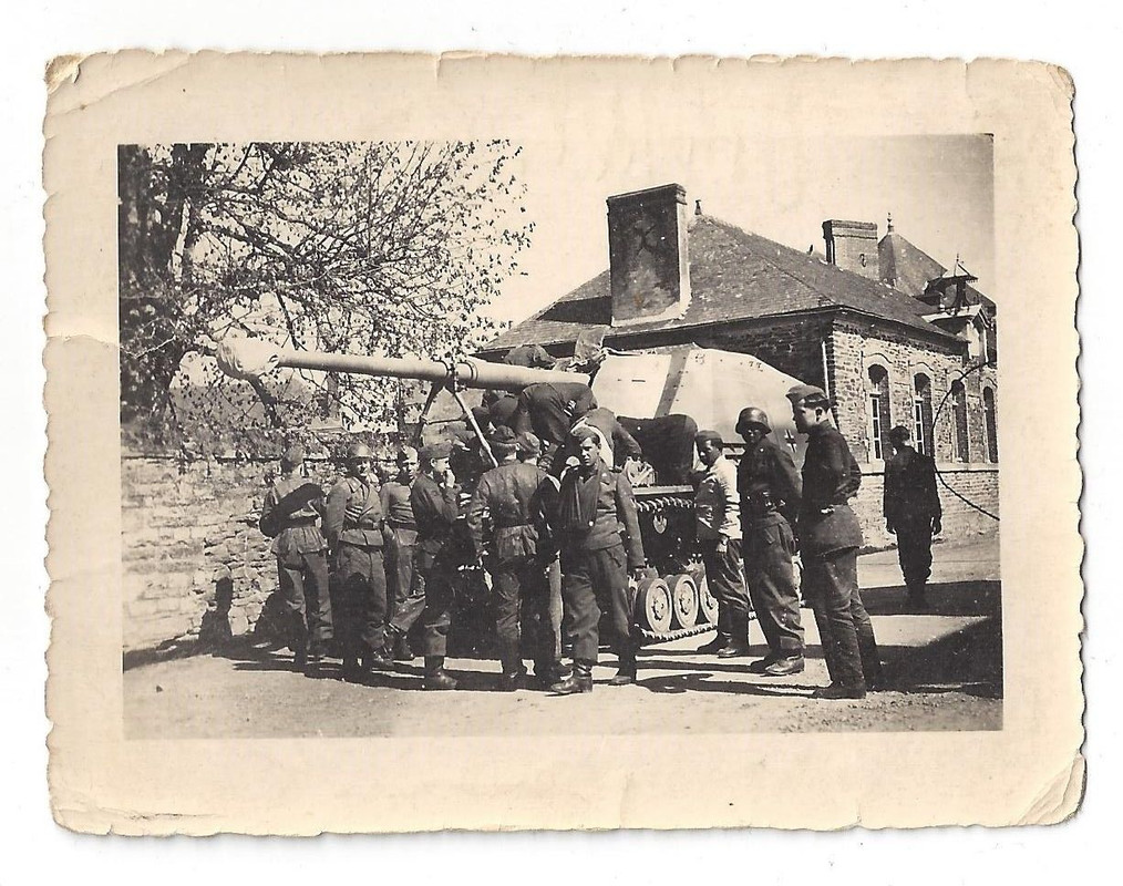 orig.Foto, deutscher Panzerjäger Nashorn  (Sd.Kf