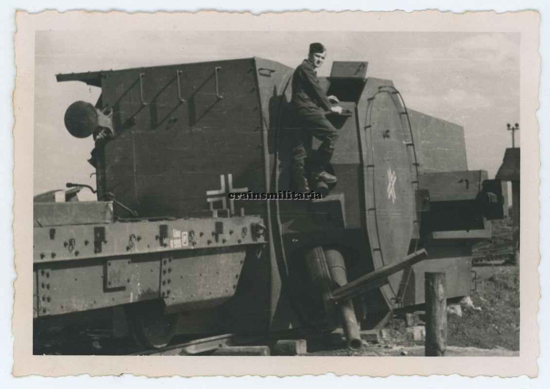 Orig. Foto zerstörte deutsche Panzerzug am Bahnhof BRJANSK Russland 1942
