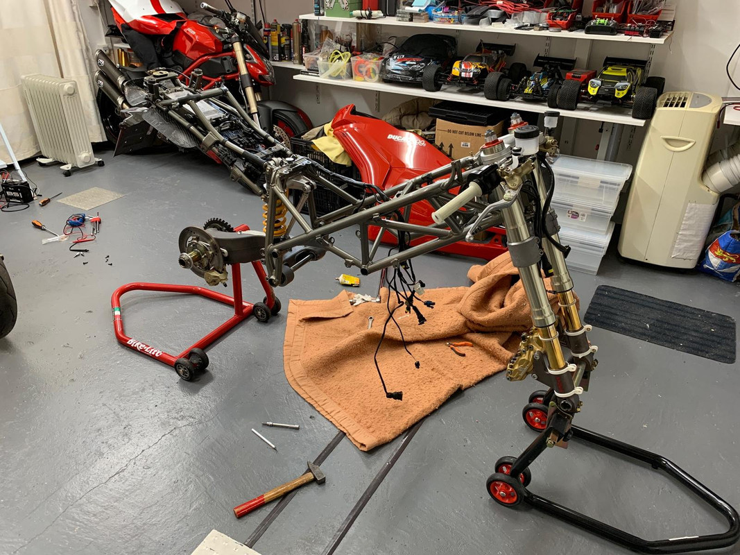 57902019547__951398A8-8EAB-4FC1-B9F4-D7ADD59B1D85