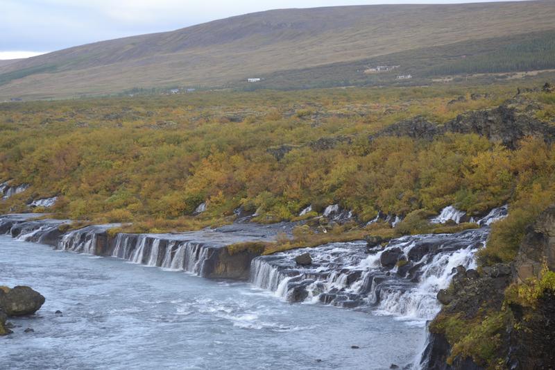 Del agua que brota de la lava al asfalto de la capital - Islandia, donde la tierra ruge. (2)