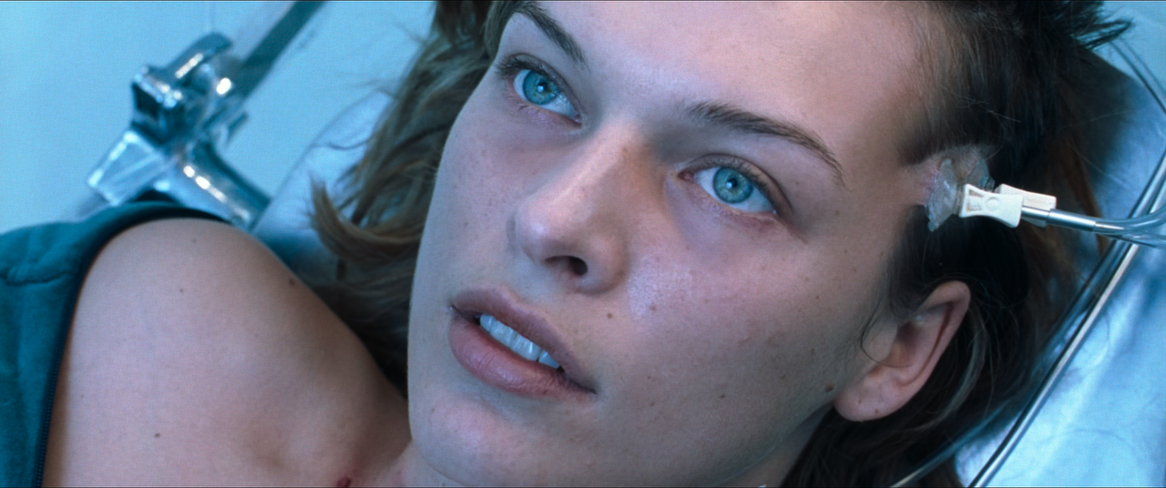 Resident Evil Apocalypse (2004) Extended Cut (1080p Bluray HDR AV1 Opus) [NeoNyx343] - [00:07:48.969