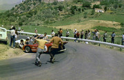 Targa Florio (Part 5) 1970 - 1977 - Page 3 1971-TF-5-Vaccarella-Hezemans-035