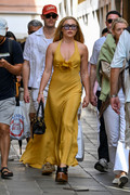 Florence-Pugh-Pokies-Yellow-Dress-Venice153