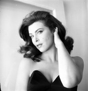 tina-louise-c50