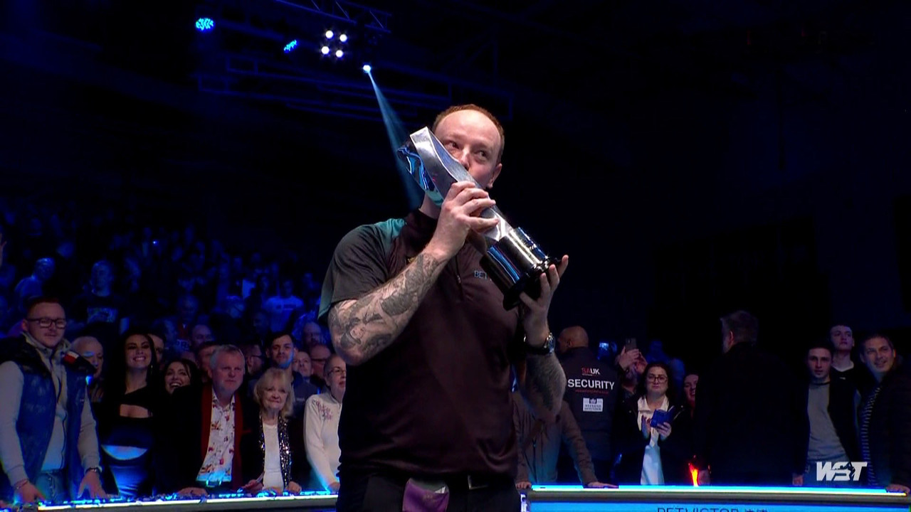 5-FnmDz_HX0AAmnnnMC5