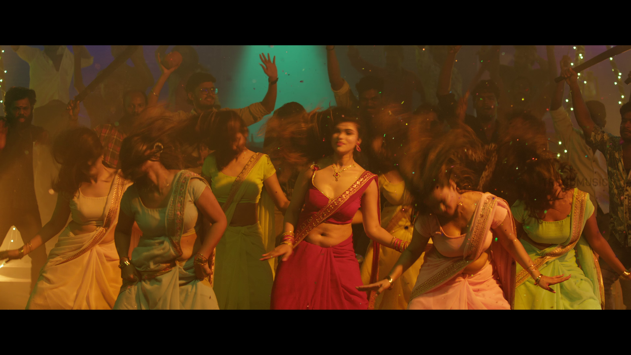 vlcsnap 2025 11 25 23h28m09s945