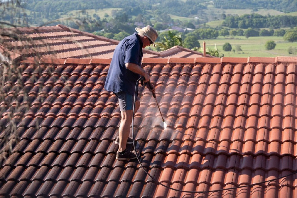 Roof Cleaning