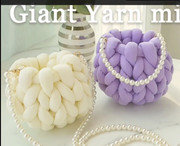 Hand-crochet-purse-2