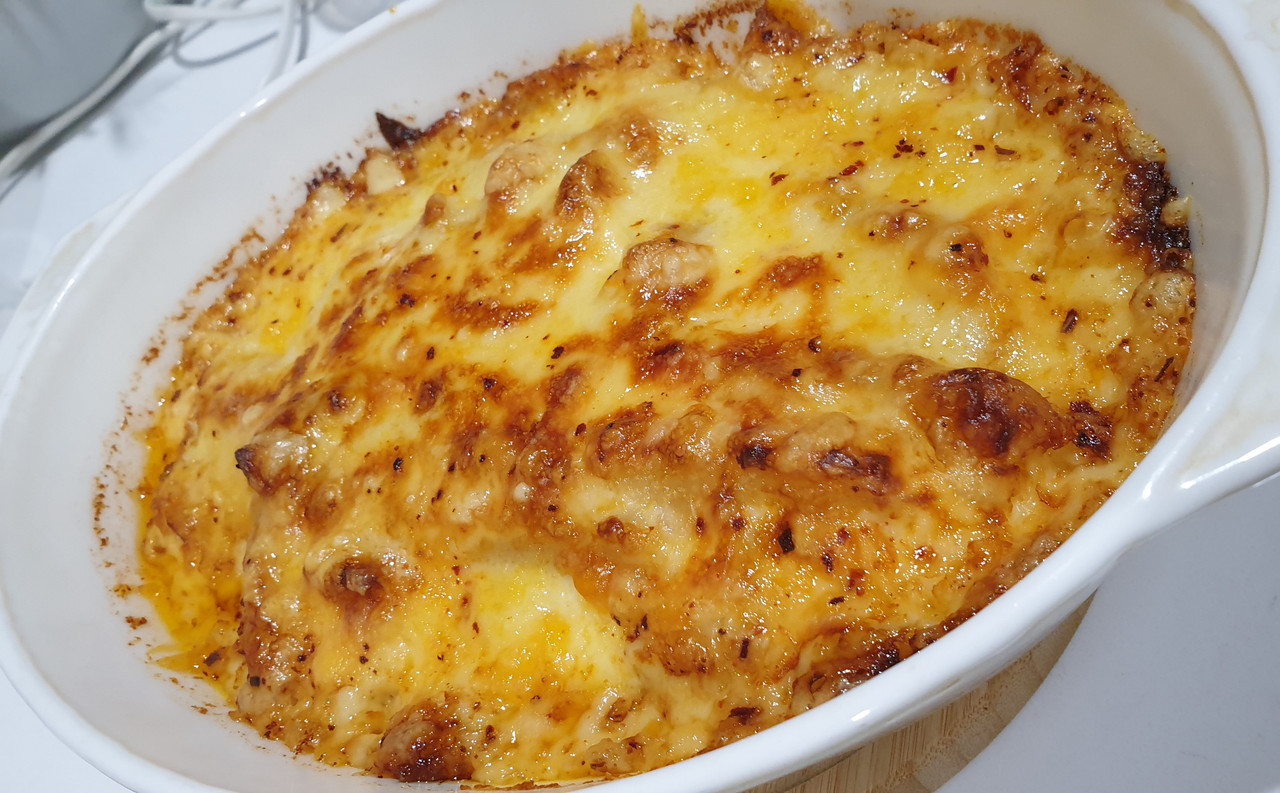[Homemade] Crispy Outer and Super Gooey Inside Mac n Cheese r