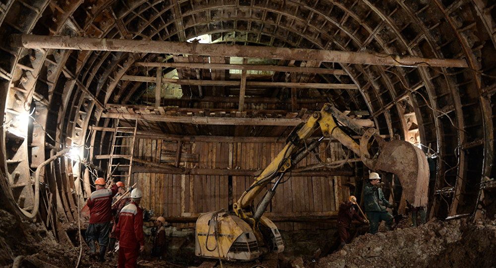 Encuentran un proyectil de la Segunda Guerra Mundial en el metro de Moscú Encuentran un proyectil de la Segunda Guerra Mundial en el metro de Moscú