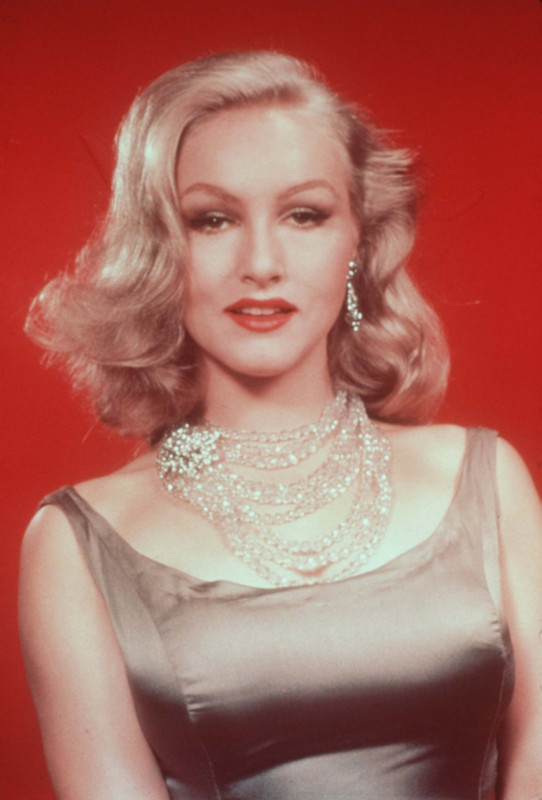 Julie_Newmar_ma01
