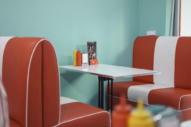 pic of diner