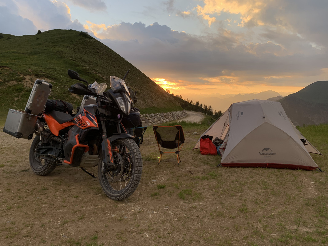 939C9FB4-A172-429B-B306-A3E7CDF731F4