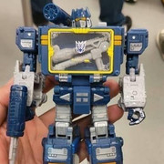 War-For-Cybertron-Netflix-Soundwave-02