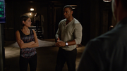 Arrow-S04-E01-Green-Arrow-720p-BDMux-ITA