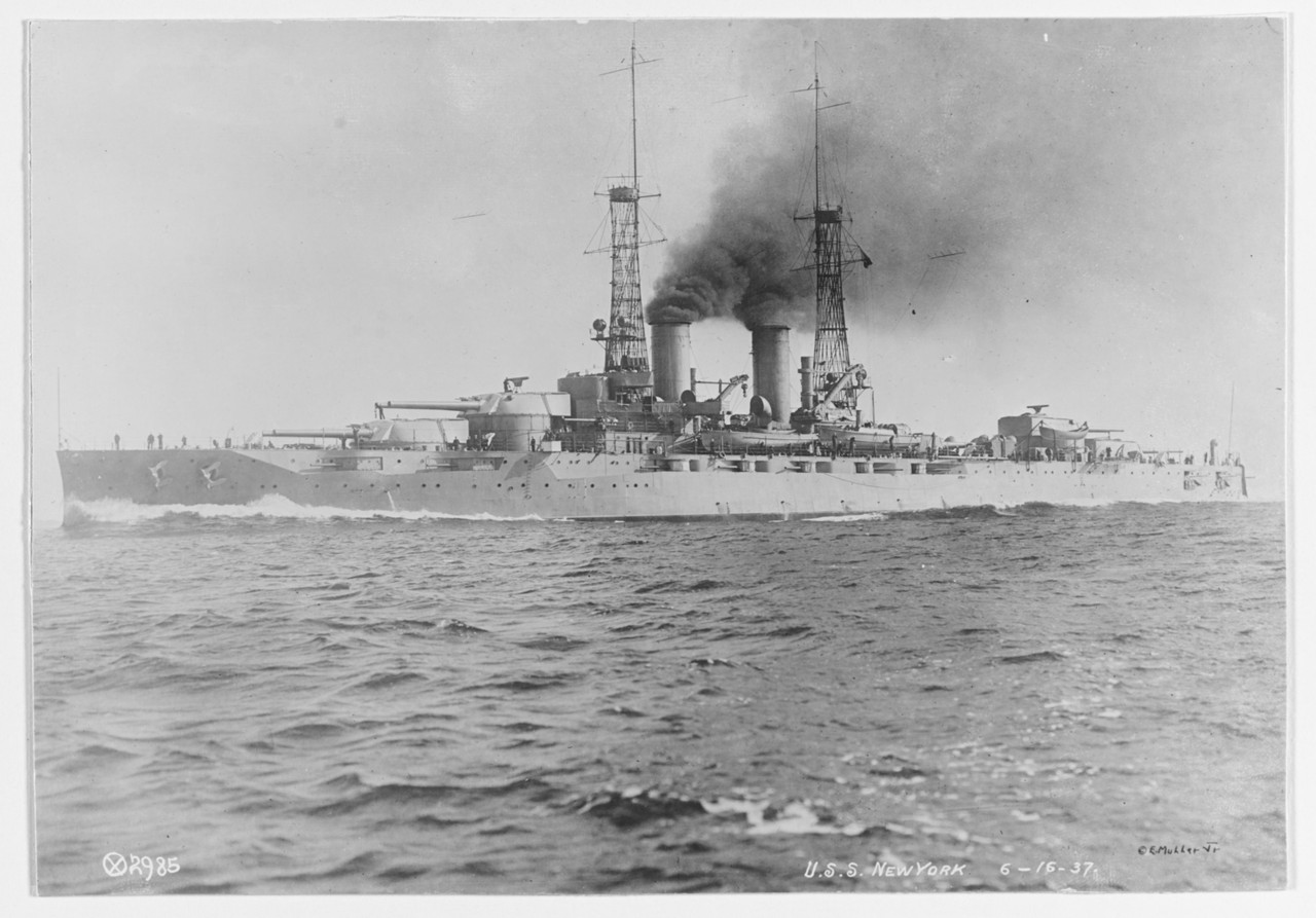 USS-New-York-BB-34-realizando-pruebas-1914.jpg