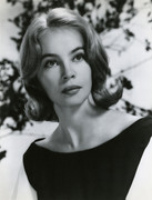 leslie-caron-mc52