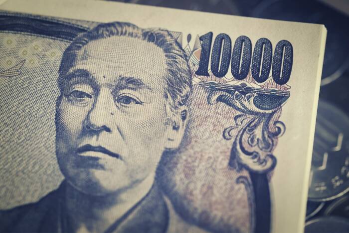 USD/JPY and the US CB Consumer Confidence Index at 135 USD/JPY and the US CB Consumer Confidence Index at 135