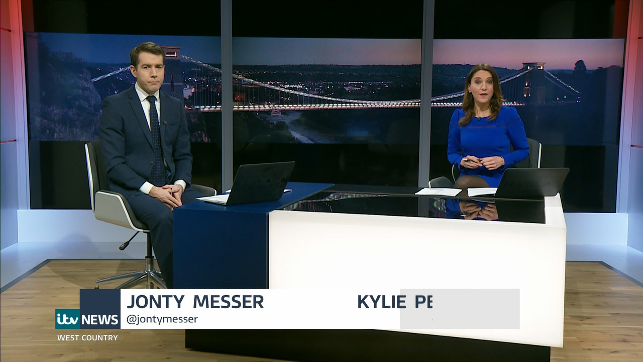 01.11 - 18.00.00 - ITV News West Country. News for Devon, Cornwall, S....ts_snapshot_04.07.349