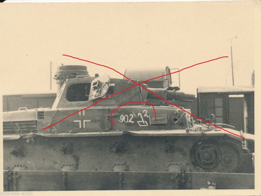 Sd.Kfz. Panzer III tank Beschädigt Eisenbahn Bal
