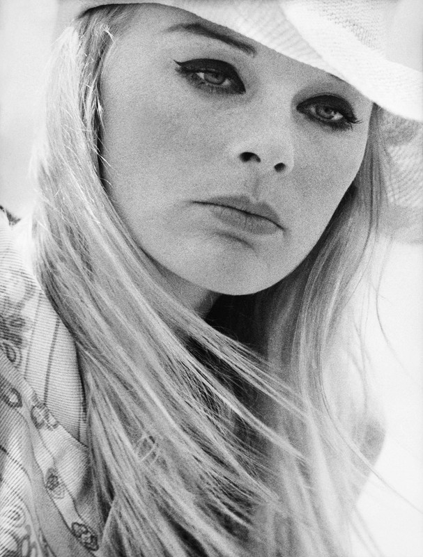 elke_sommer_me11
