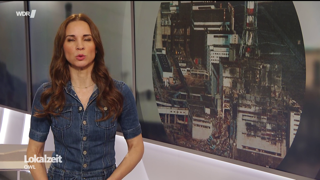 Kristina Sterz WDR Lokalzeit OWL 24 04 2026 90X Caps 27