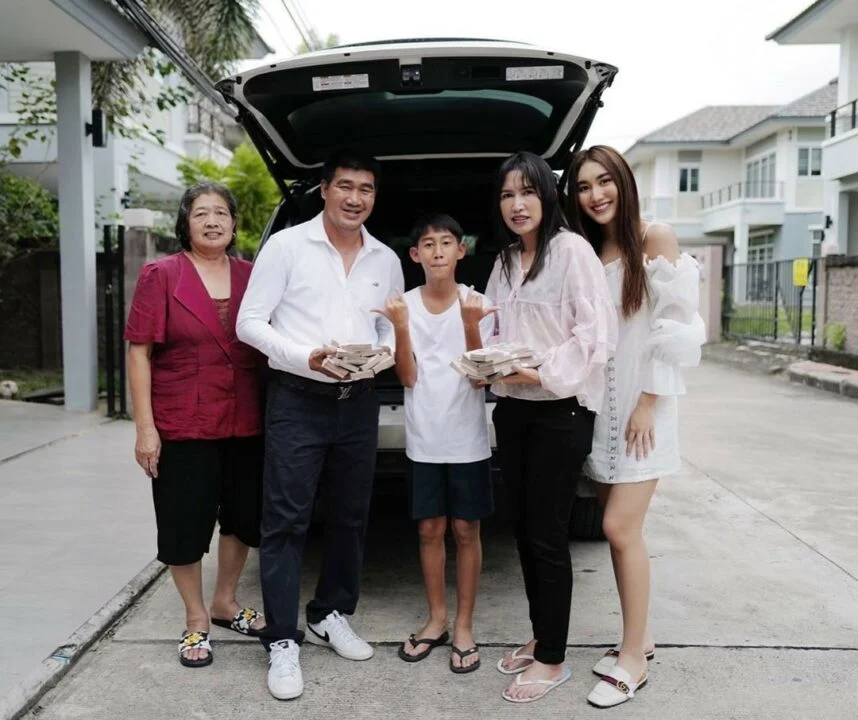 14102020-6-201014-2-1602672276