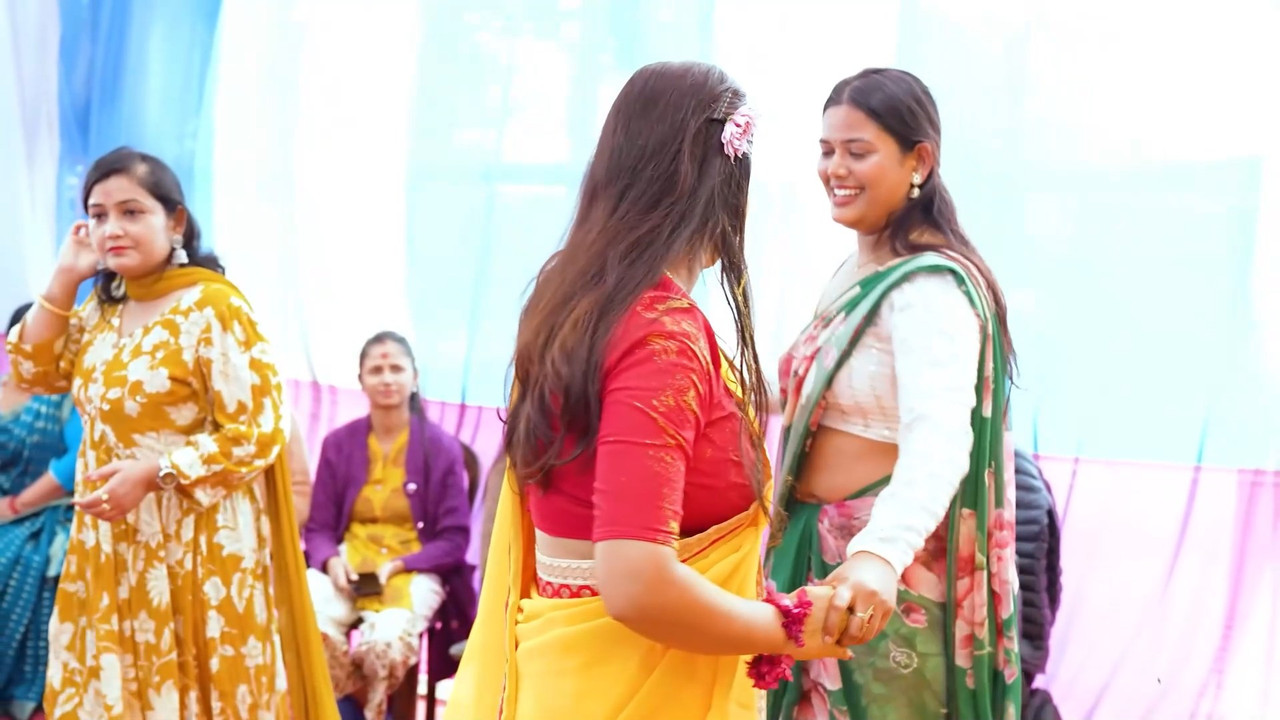 Beautiful sexy nepali girl hot navel in green saree mp4 snapshot 00 03 279