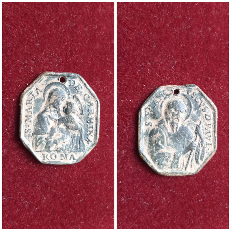 Medalla S. Francisco de Paula / Virgen del Carmen - S. XVII Pics-Art-03-24-05-19-52