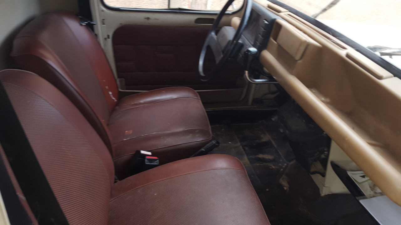 RENAULT 4 PICK UP 7