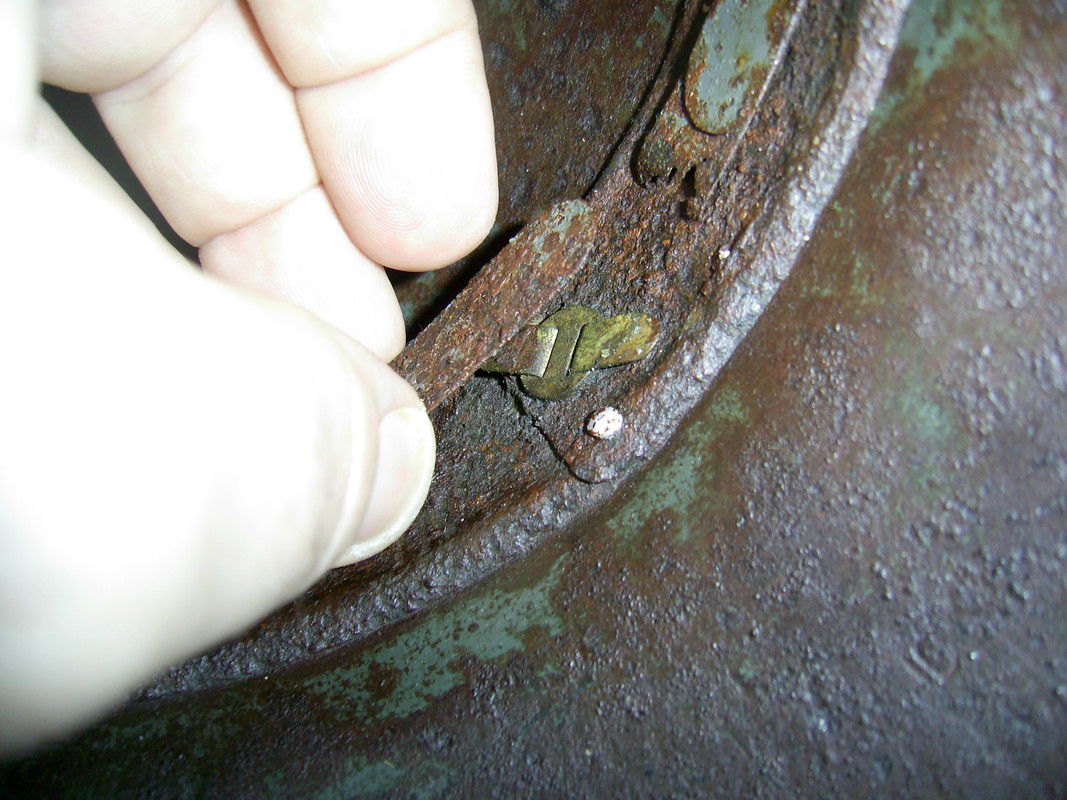 Német rohamsisak (7)