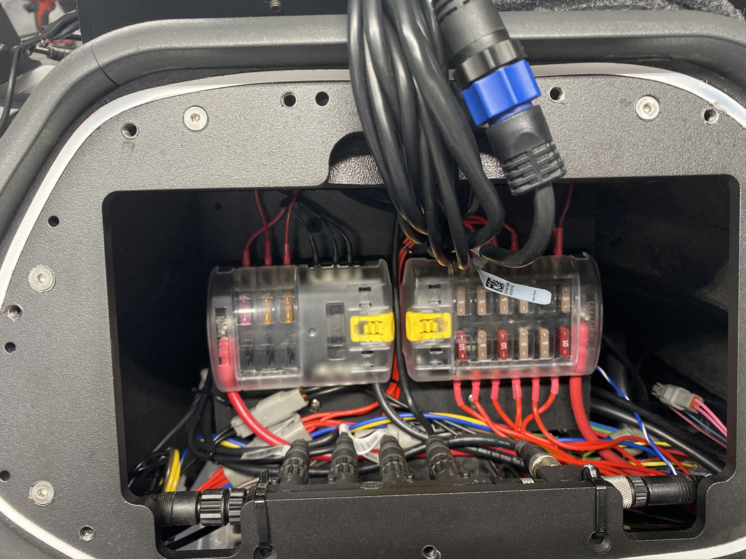 21BE3095-30E6-4913-B99C-533AA95012B6