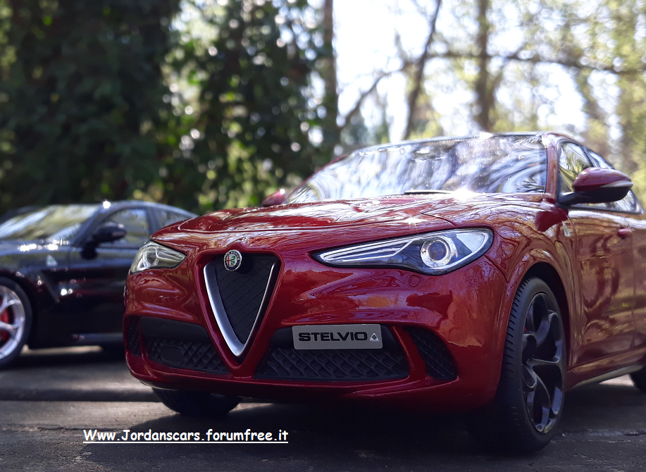 ALFA-ROMEO-STELVIO-hg