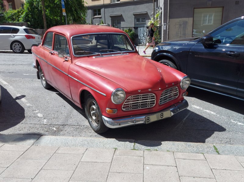 i.postimg.cc/s28pSFpv/Volvo2.jpg