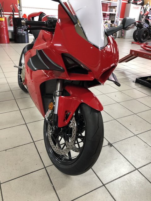 64DE84BC-C8DD-4A7A-9908-C3F76BD33772