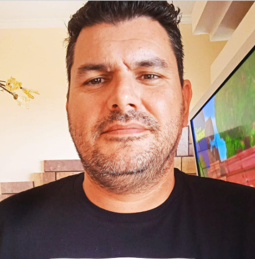 ΝΕΑ ΟΞΥΝΣΗ ΣΤΟ ΧΙΩΤΙΚΟ ΜΠΑΣΚΕΤ: ΣΚΛΗΡΗ ΔΗΜΟΣΙΑ ΑΠΑΝΤΗΣΗ ΑΠΟ ΠΑΡΑΓΟΝΤΑ ΤΟΥ ΦΟΒ ΜΕΤΑ ΤΗΝ ΑΝΑΚΟΙΝΩΣΗ ΤΟΥ ΕΦΗΒΟΥ