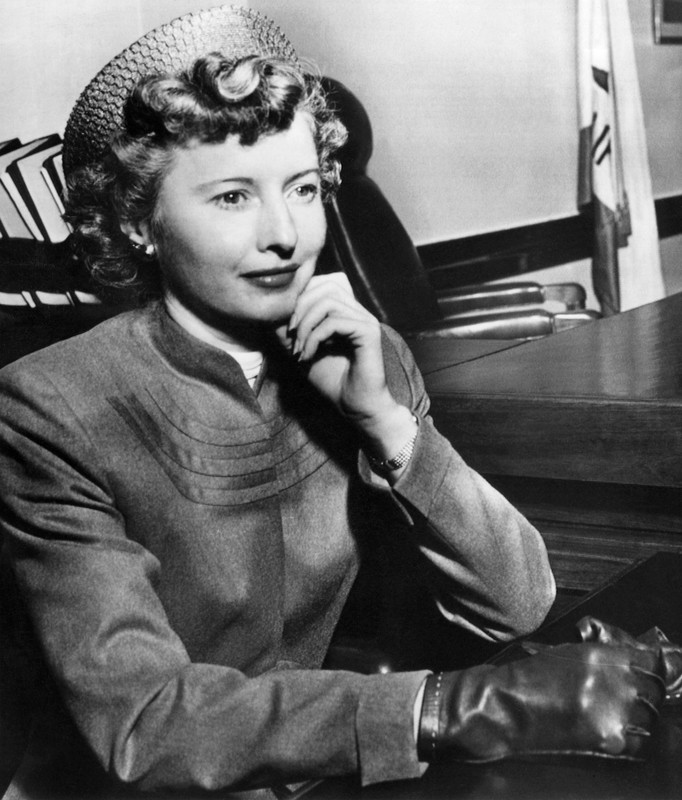 barbara_stanwyck_e34