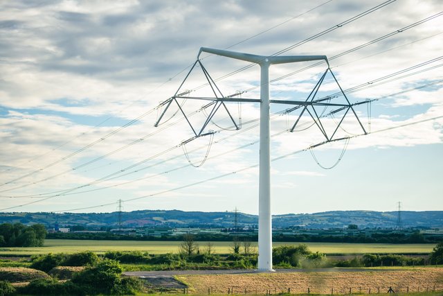 T-pylon-min.jpg
