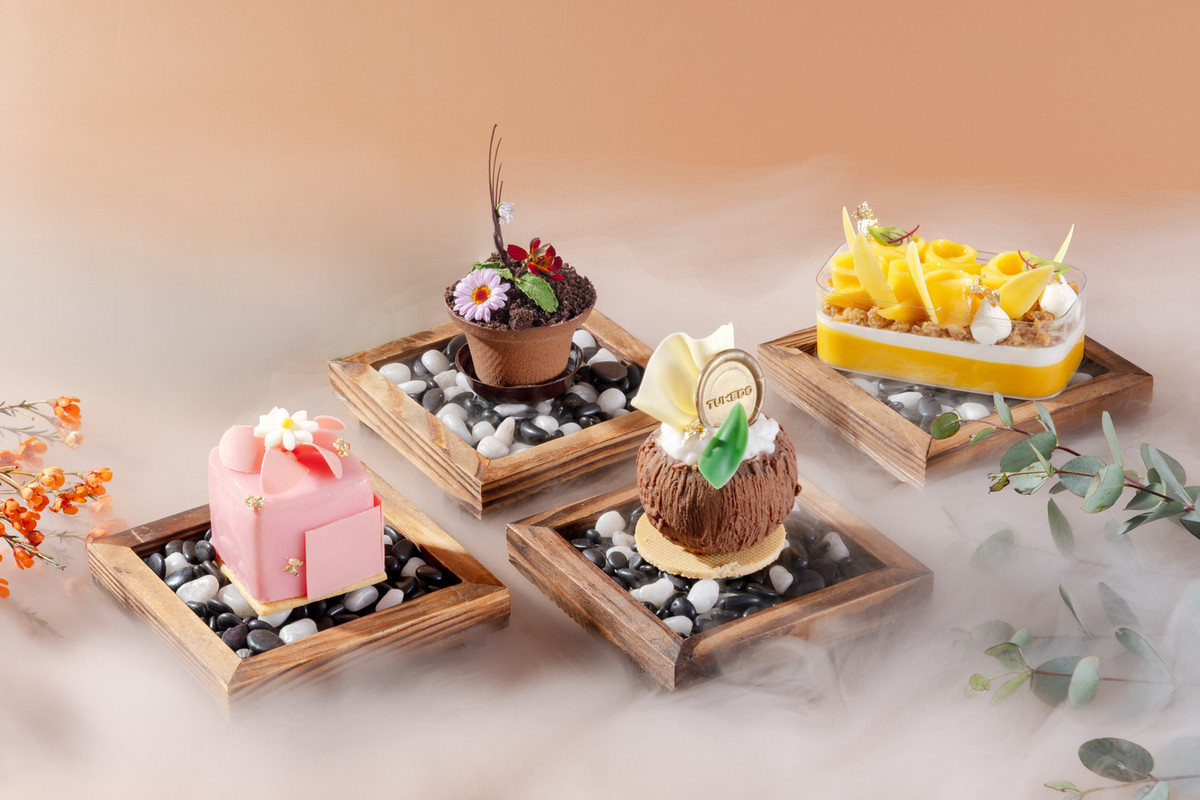 A la Carte Menu Desserts of the Month