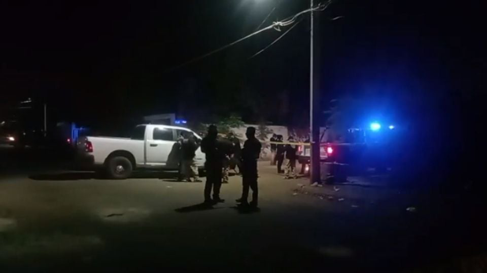 Noche violenta: En vía pública de Ciudad Obregón, hallan cadáver masculino con signos de violencia