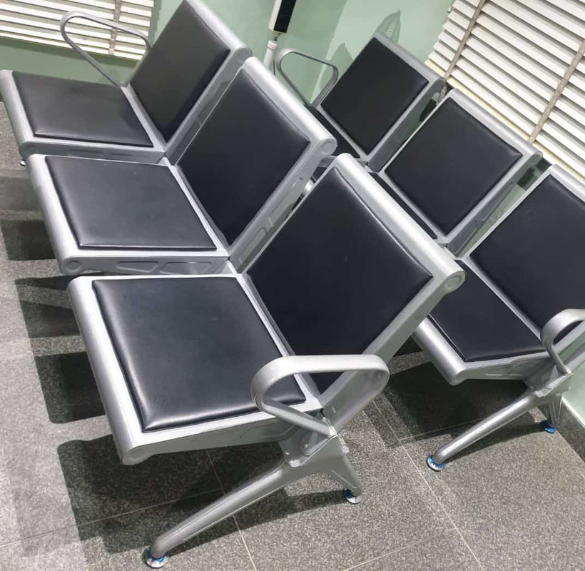 Plastic & Visitor Chairs