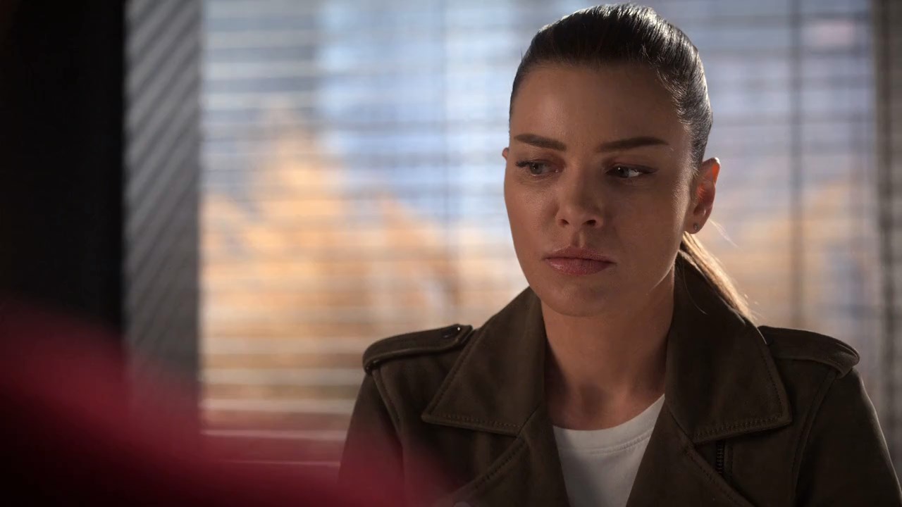 Lucifer (2019) Season 4 [Hindi + English] WebRip 480p 720p ESub - Complete Screenshot