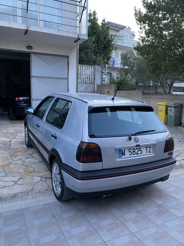 F59CE42C-DC6E-47FF-8AC7-FA783DA4F8FD