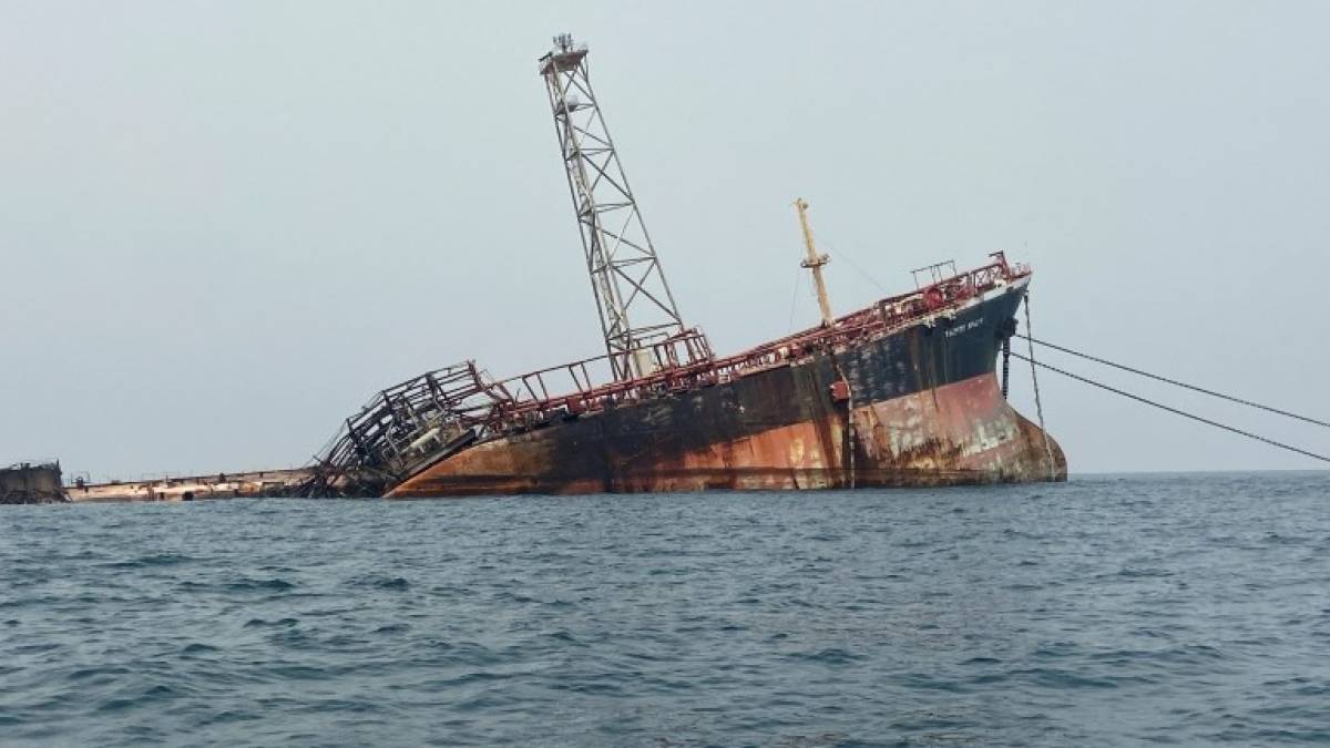 En Nigeria reportan siete desaparecidos tras explosión de petrolero