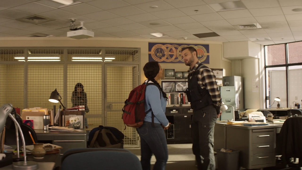 The.Walking.Dead.World.Beyond.1x01.Coraggio.ITA.ENG.1080p.WEB.H264-MeM.mkv_snapshot_15.11_[2020.10.0