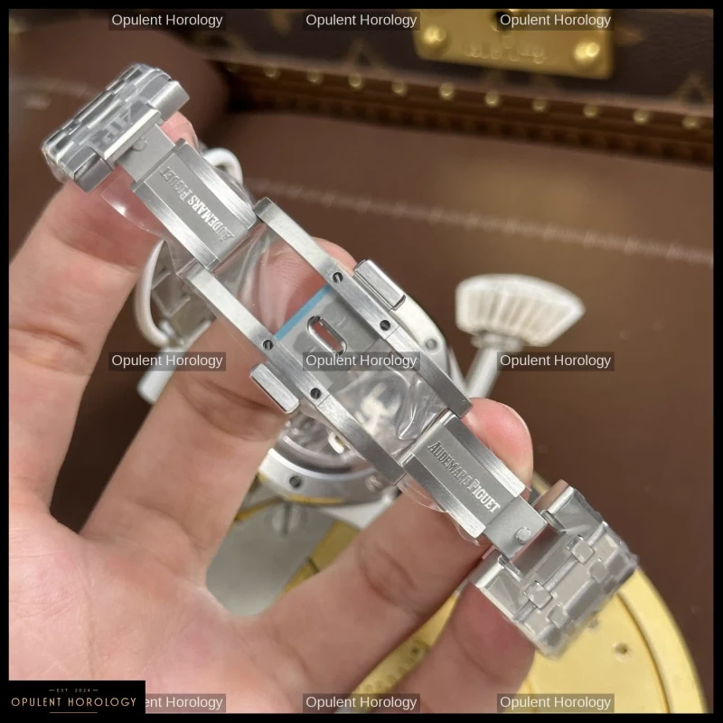 Audemars Piguet Royal Oak Flying Tourbillon 26730ST Burgundy Red Dial 41mm